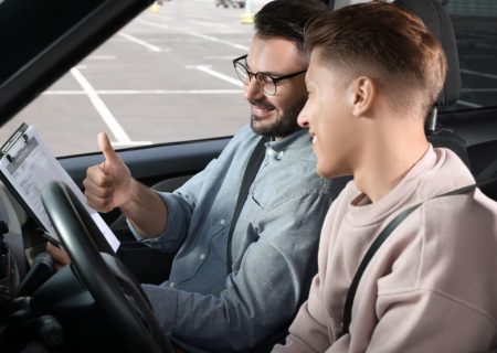 قبل از سفر جاده‌ای، نمره منفی گواهینامه را چطور و از کجا استعلام کنیم؟