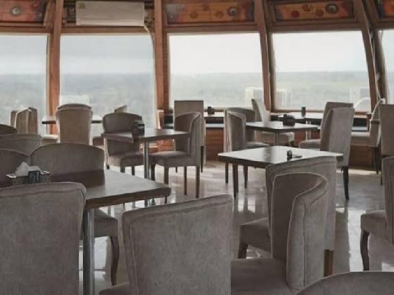 کافه‌گردی در لاهیجان؛ لوکس‌ترین کافه‌ها با ویوی جنگل و دریاچه