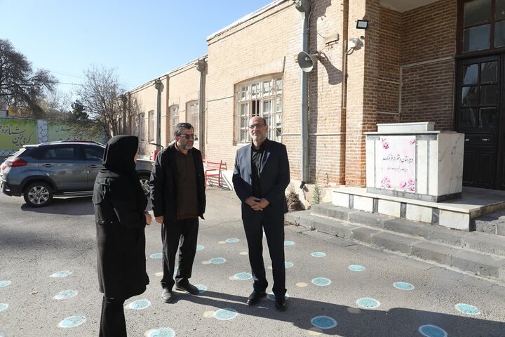 جباری: مشارکت همه ارگانها در حفاظت از مدارس تاریخی اردبیل الزامی است