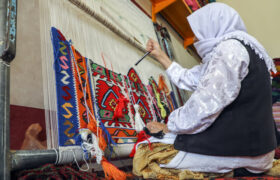 جلالی: ایجاد اتحادیه صنایع دستی ضروری است