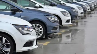 واردات خودروهای اقتصادی با تعرفه پایین/ بازار منتظر کاهش قیمت‌هاست؟