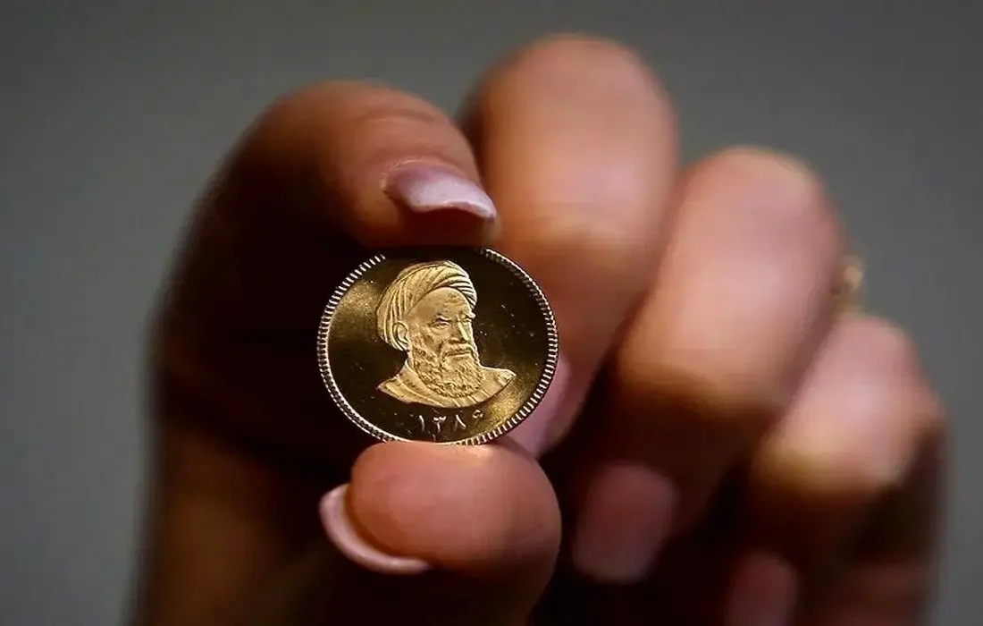 قیمت سکه امامی خریداران را غافلگیر کرد (۸ آذر ۱۴۰۴)