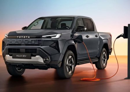 هایلوکس جدید با نسخه برقی برگشت + مشخصات