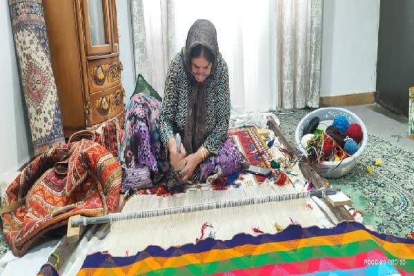 چنگ دلالان بر تار و پود هنر زنان سربیشه، صنایع دستی در سراشیبی سقوط