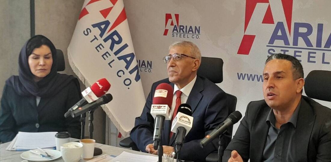 دولت منتظر تغییر سالیانه حداقل دستمزدها نباشد؛ حقوق پایه حداقل ۳۰۰ دلار/ بانک های بی رحم