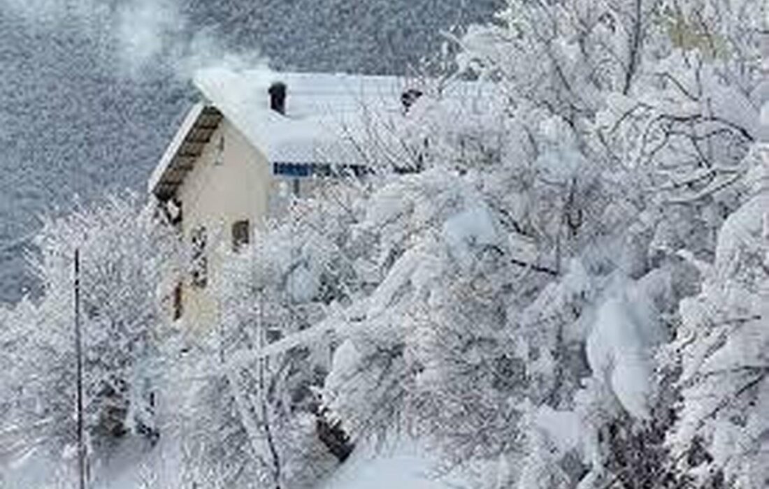 زیبایی حیرت انگیز اولین برف پاییزی در ارتفاعات سوادکوه+ عکس