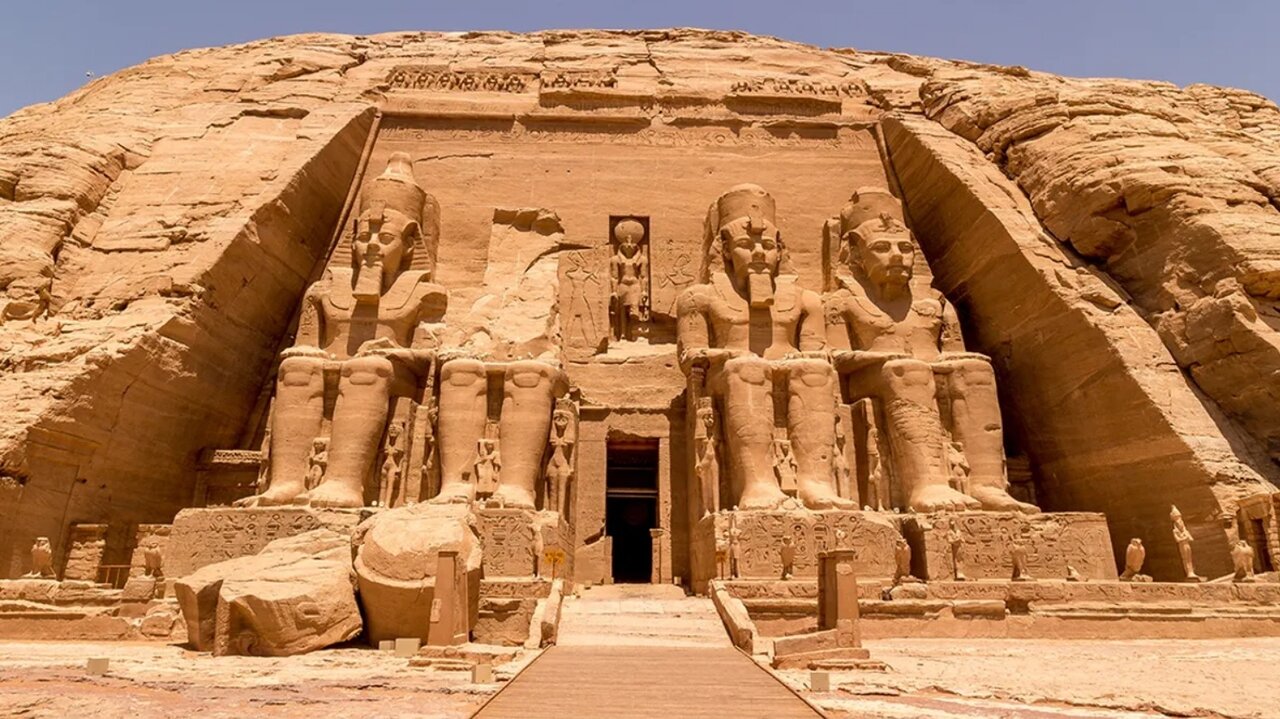 محاسبه دقیق محیط زمین با یک تکه چوب در ۲۴۰۰ سال پیش محاسبه دقیق محیط زمین با یک تکه چوب در ۲۴۰۰ سال پیش