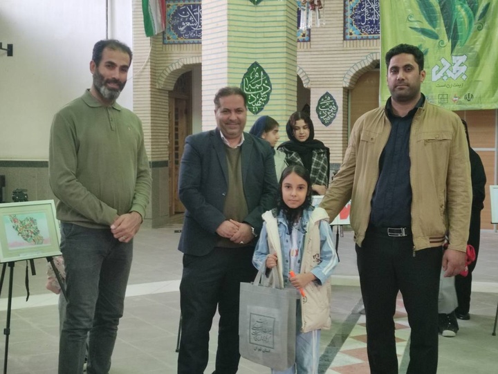 نمایشگاه عکس با موضوع اماکن مذهبی و جلوههای فرهنگی در پیشوا برگزار شد