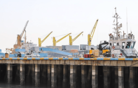 ورود دستگاه قضایی برای تأمین نهادههای دامی/ ترخیص ۱۶ هزار تن کنجاله سویا از بندر امام