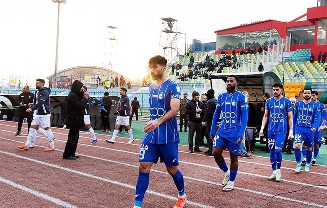 پنجره زمستانی استقلال بسته شد!