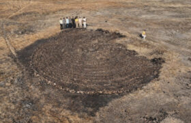 کشف بزرگترین هزارتوی سنگی هند/ ردپای آیین، اسطوره و تجارت در دل دشتهای سولاپور