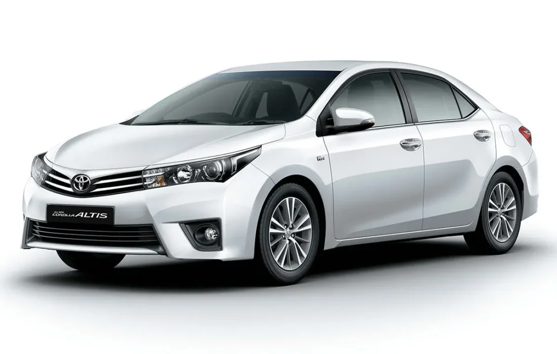 یک کارگر آمریکایی در ۲۱ ماه کرولای ۲۰۲۶ میخرد/ برای یک ایرانی چقدر؟