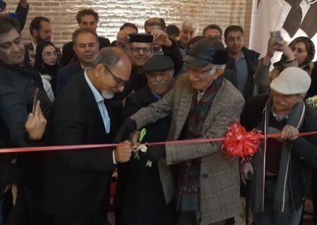افتتاح نمایشگاه آثار هشتمین دوسالانه ملی ایران در دولتخانه صفوی قزوین