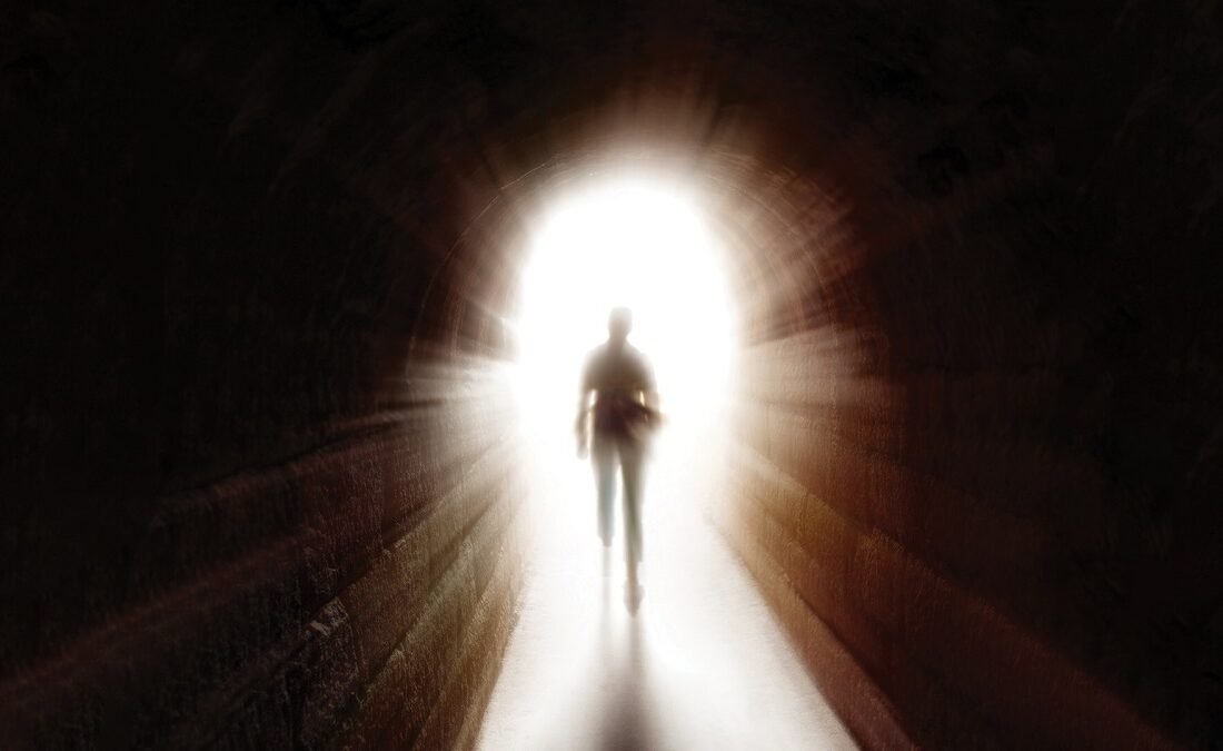 سه دقیقه پس از مرگ چه چیزی میبینیم؟/ واکاوی علمی تجربههای نزدیک به مرگ