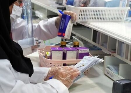 مهرزادی: قاچاق دارو وجود دارد