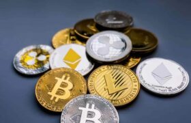 بازار ارزهای دیجیتال در پنجشنبه ۳۰ بهمن ۱۴۰۴ / بیت‌کوین پس از افت ماهانه سبزپوش شد