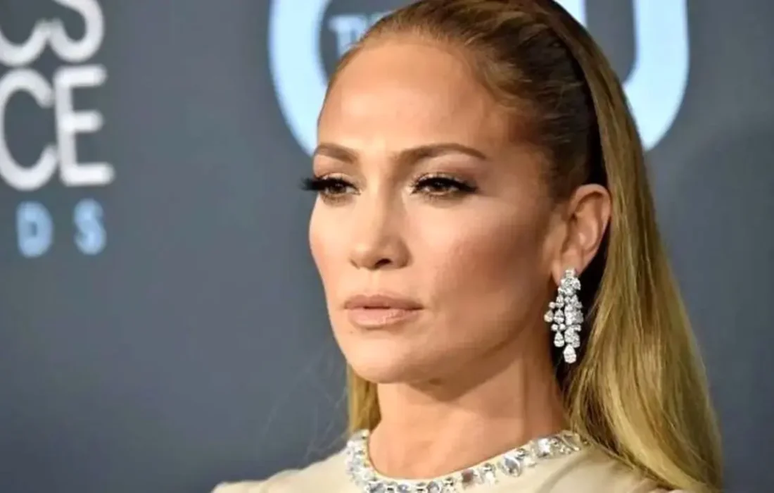 تصویر جدید از گردش جنیفر لوپز با پسرش+ عکس