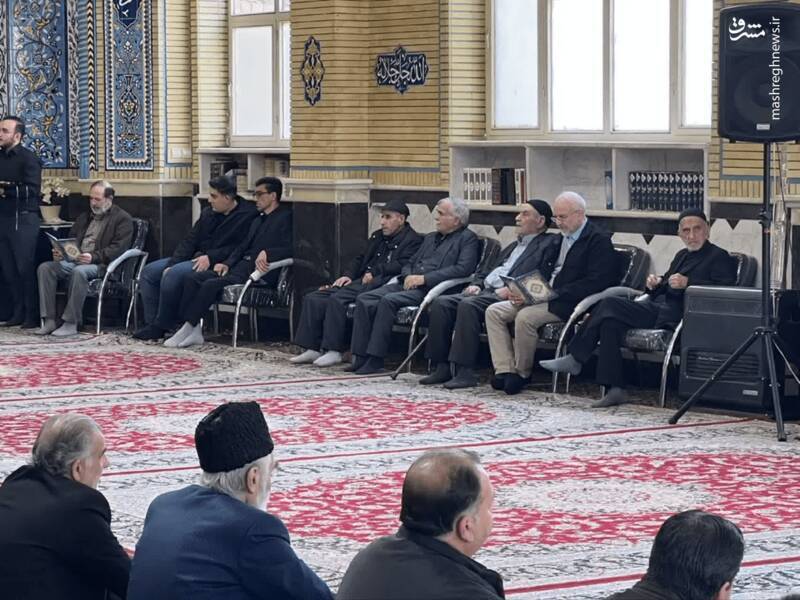 حضور قالیباف در یک مراسم ختم همراه با پدرش