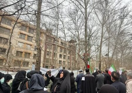 تجمع اعتراضی حقوقدانان ایرانی مقابل دفتر سازمان ملل در تهران