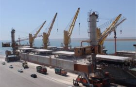 ترخیص بیش از 50هزار تن کالای اساسی در 24 ساعت گذشته