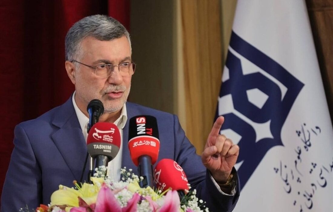 وزیر بهداشت: اعضای نظام سلامت در شرایط جنگی کنونی بدون وقفه پای کار هستند