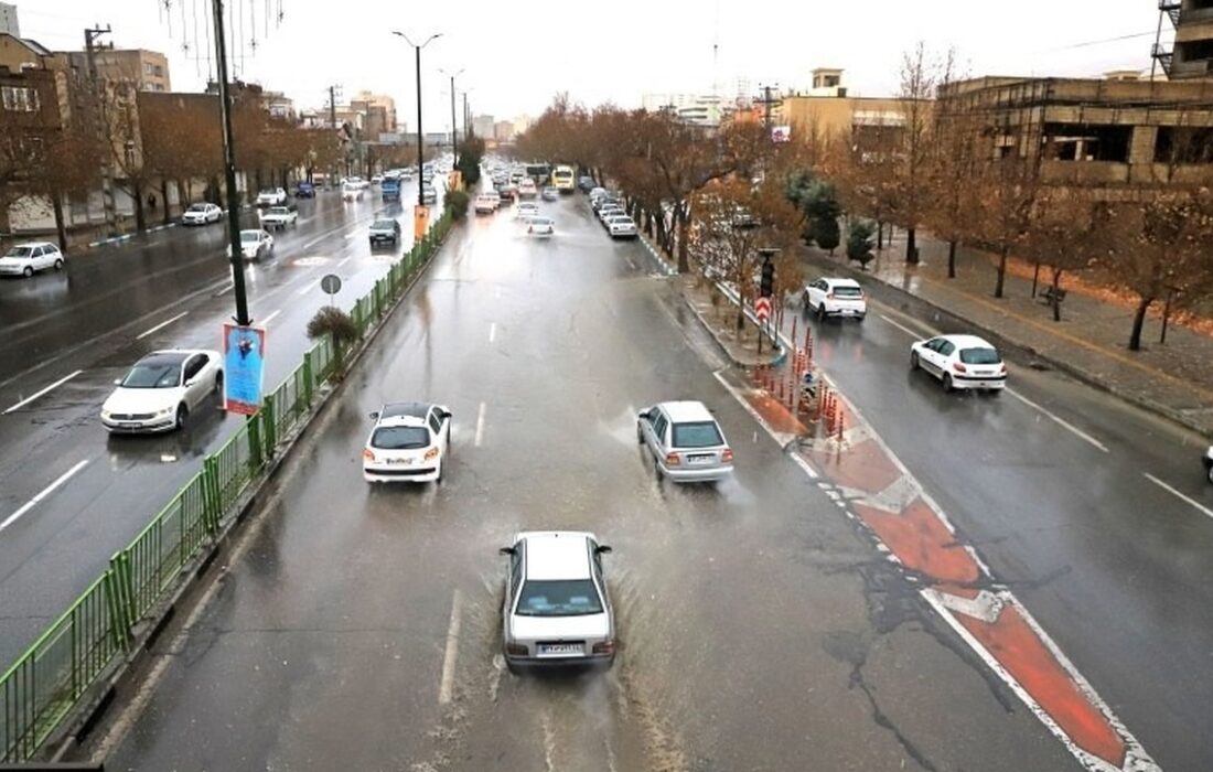 وضعیت جاده‌های کشور امروز / ۱۲ استان درگیر بارش برف و باران شدند