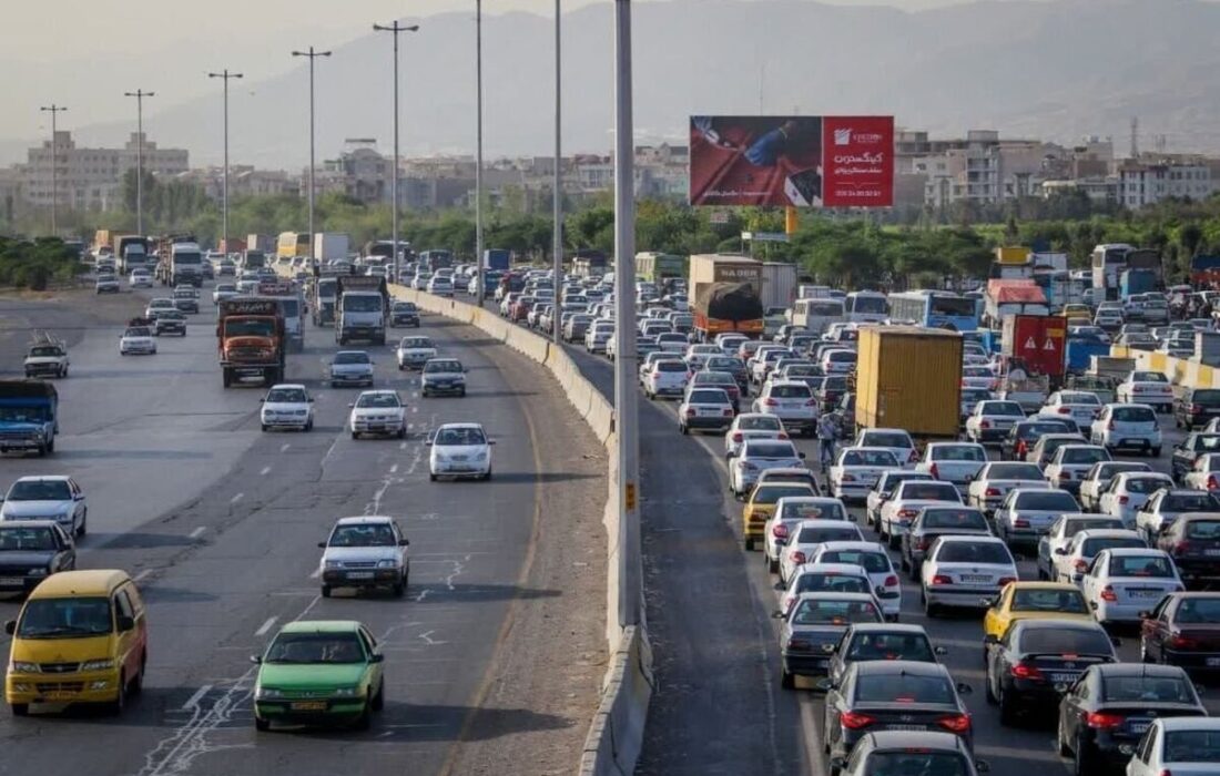 ترافیک سنگین در آزادراه قزوین–کرج–تهران/چند محور مهم مسدود شد