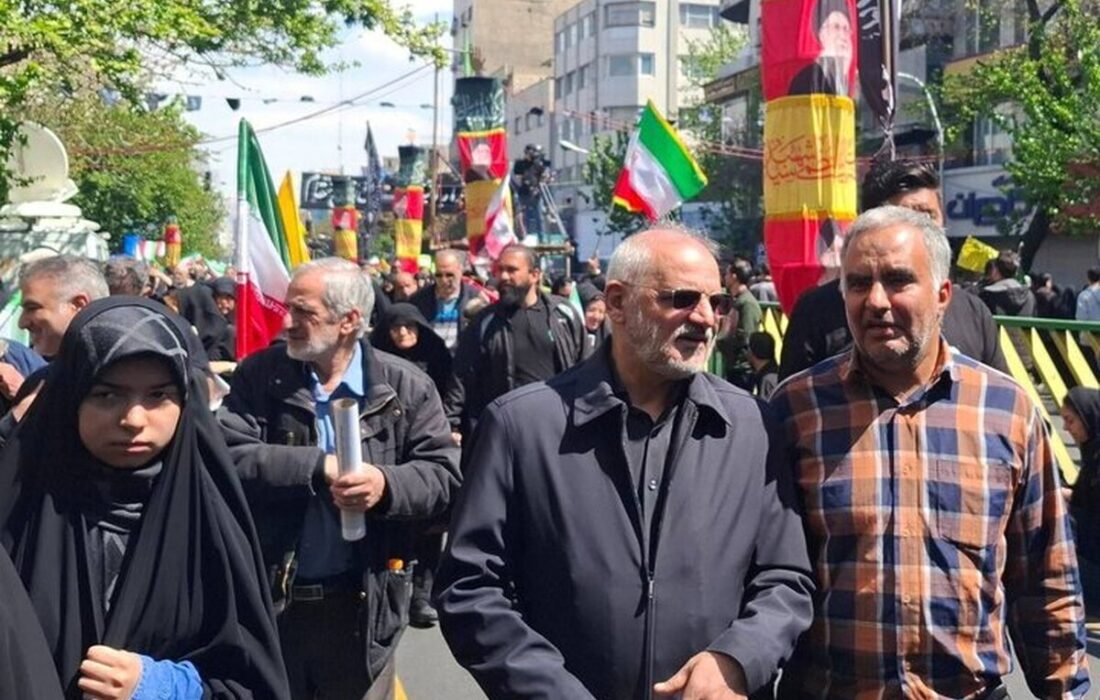 حضور رئیس دفتر پزشکیان در مراسم چهلم رهبر شهید