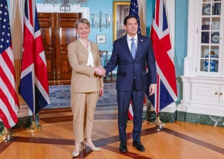 رایزنی وزرای خارجه آمریکا و انگلیس درباره ایران و تنگه هرمز