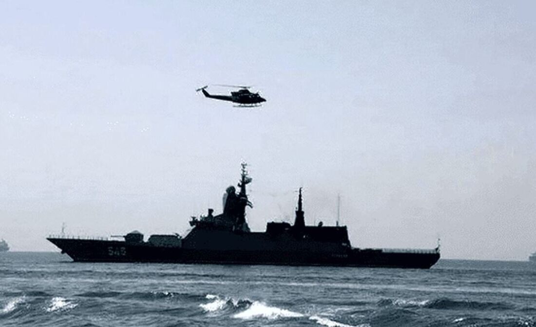 شکست محاصره دریایی آمریکا/ عبور نفتکش غول‌پیکر ایران از تنگه هرمز