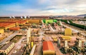 صنایع بزرگ برای بدنه اقتصادی کشور ضعف و شکنندگی ایجاد می‌کند