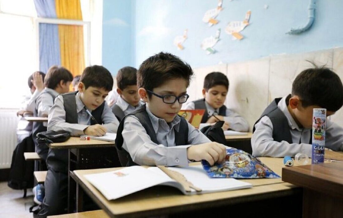 آغاز فرایند پیش‌ثبت‌نام الکترونیکی پایه اول ابتدایی از فردا/ متقاضیان جا نمانند