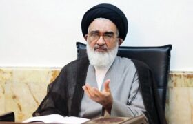 توصیه امام جمعه قم به مردم شرکت کننده در تجمع‌های شبانه