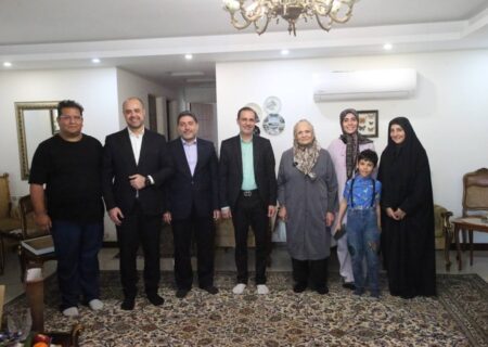 مریم نشیبا در قلب مردم ایران جای دارد