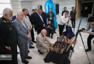 نمایشگاه عکس «ایستاده در غبار» در خوزستان گشایش یافت