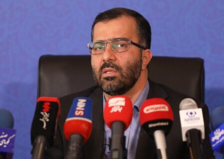 گودرزی: مجلس پیگیر رفع کمبود و گرانی دارو و شیرخشک است