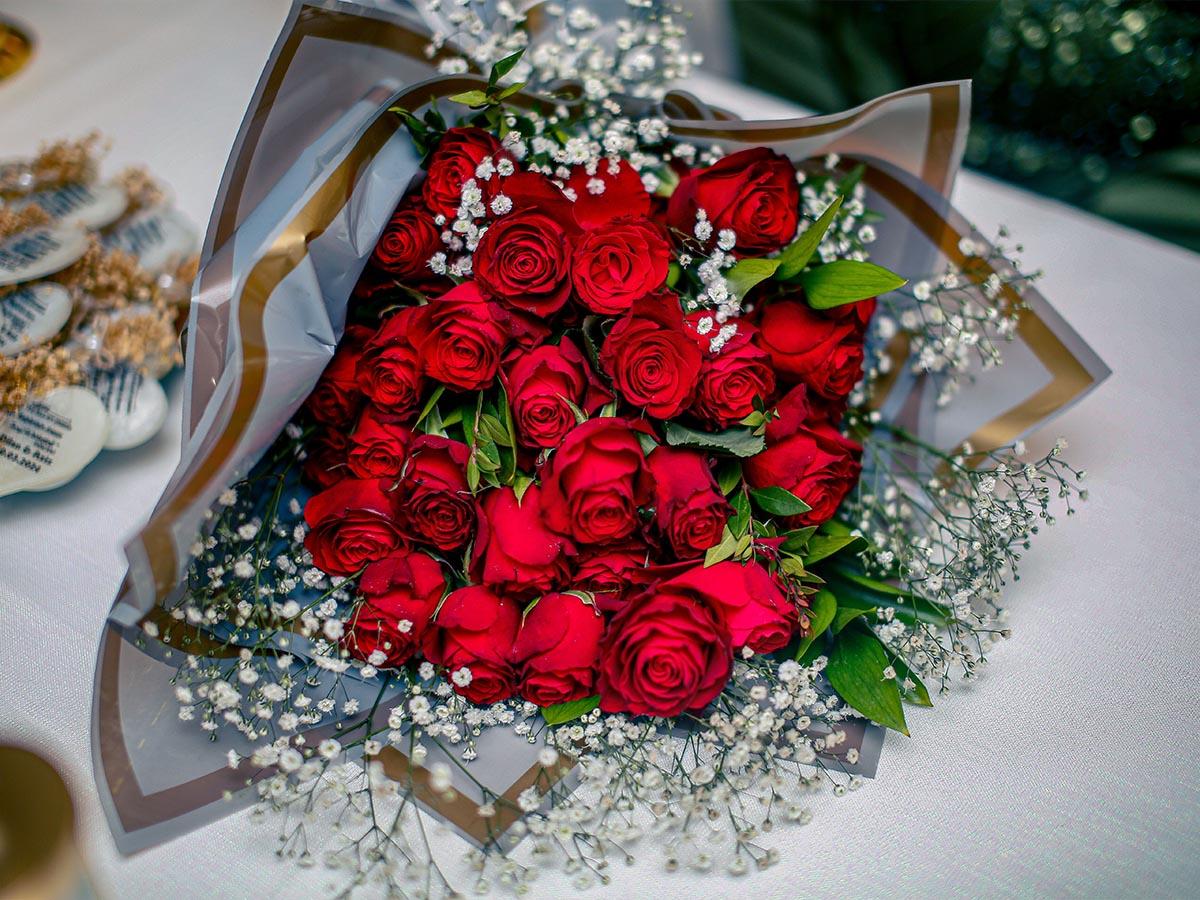 دسته گل مناسب سالگرد چه ویژگی‌هایی دارد؟