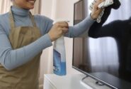 اشتباهات رایج هنگام تمیز کردن تلویزیون