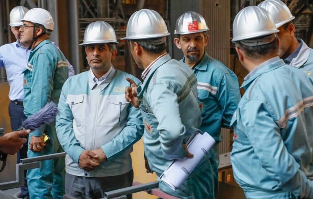 تأکید مدیرعامل فولاد مبارکه بر اهمیت بازسازی و بهبود فرآیندهای تولید در شرایط سخت
