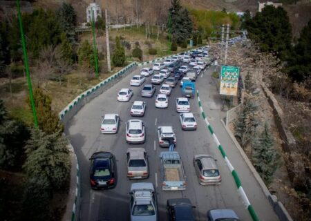 ترافیک در مسیرهای منتهی به پایتخت اوج گرفت / کنارگذر اراک بسته ماند