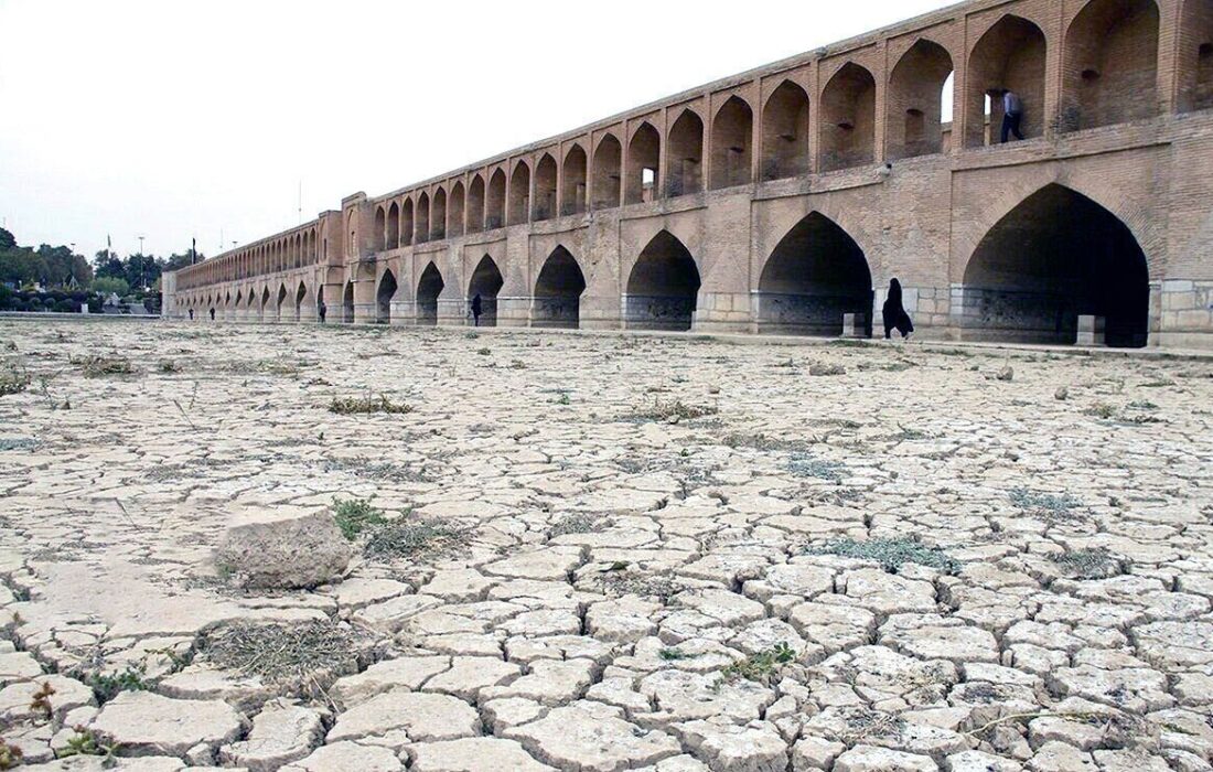 زاینده‌رود جان دوباره گرفت