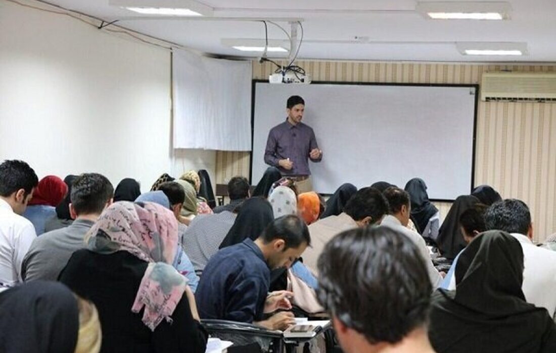 زمان امتحانات دانشگاه آزاد تغییر کرد