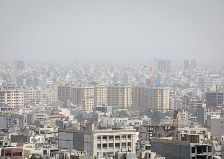 نفس‌های تهران به شماره افتاد/شاخص آلودگی به مرز هشدار نزدیک شد