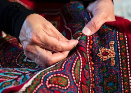 نمایش «پته‌دوزی؛ میراث ناملموس» در وزارت میراث‌فرهنگی