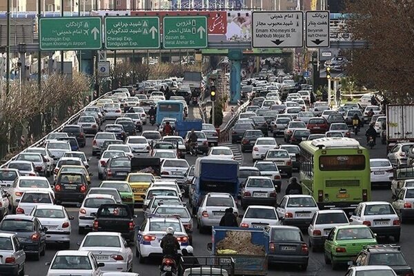 آماده‌باش کانون اتومبیلرانی در خدمت رسانی به زائران