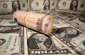 ابهام در سرنوشت میلیاردها دلار ارز صادراتی / چرا دلارها به مسیر رسمی برنمیگردند؟
