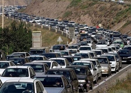 ترافیک سنگین در ورودی تهران / انسداد هراز ادامه دارد