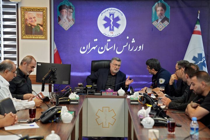 حضور ظفرقندی در مرکز هدایت عملیات بحران اورژانس