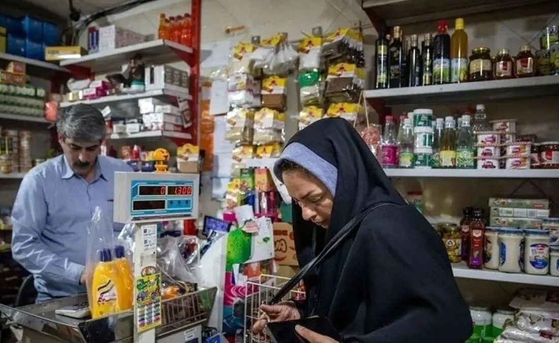 سوپرمارکت‌های مسیر تشییع ۲۴ ساعته شدند