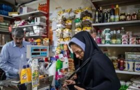 سوپرمارکت‌های مسیر تشییع ۲۴ ساعته شدند
